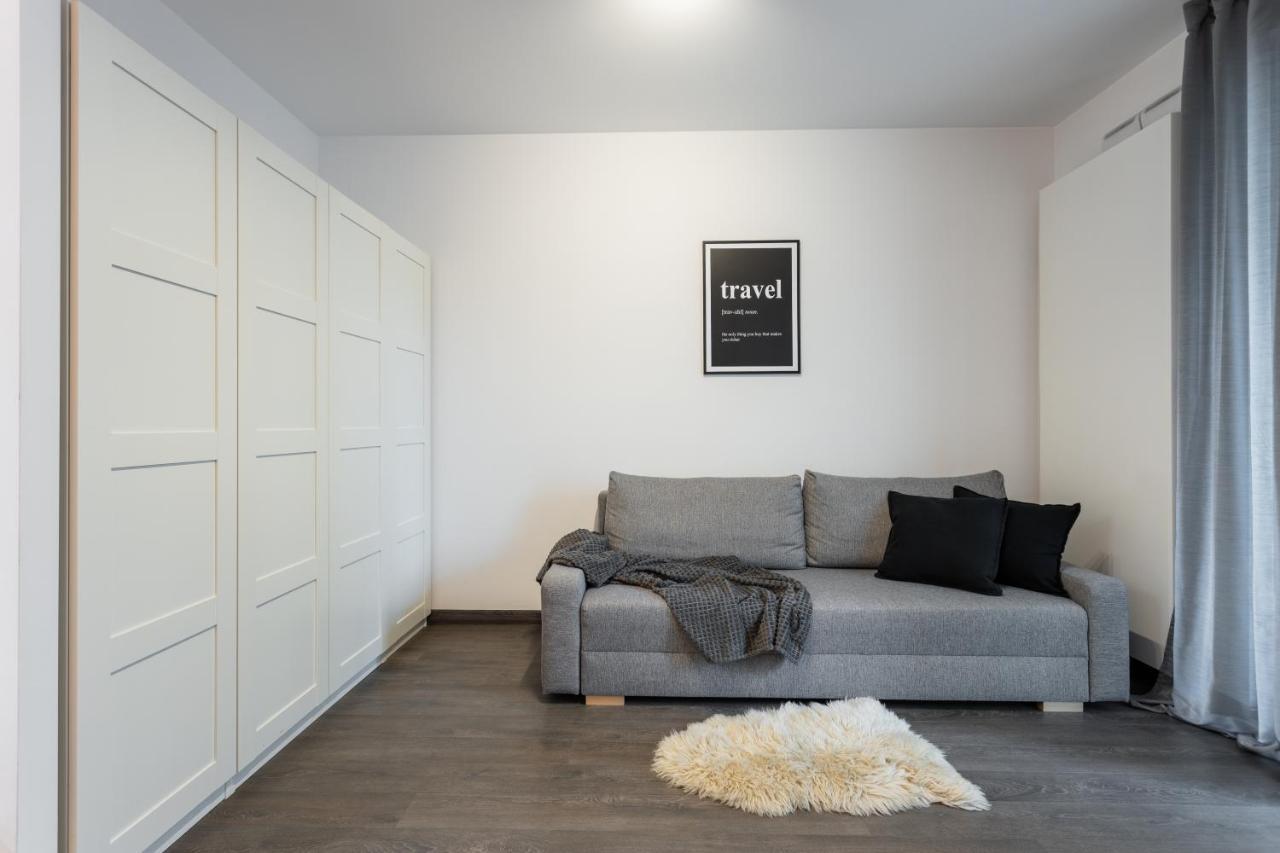 Golden Apartments Warsaw - Bright And Modern Apartments -Premium Building In Top Location- Solidarnosci Extérieur photo